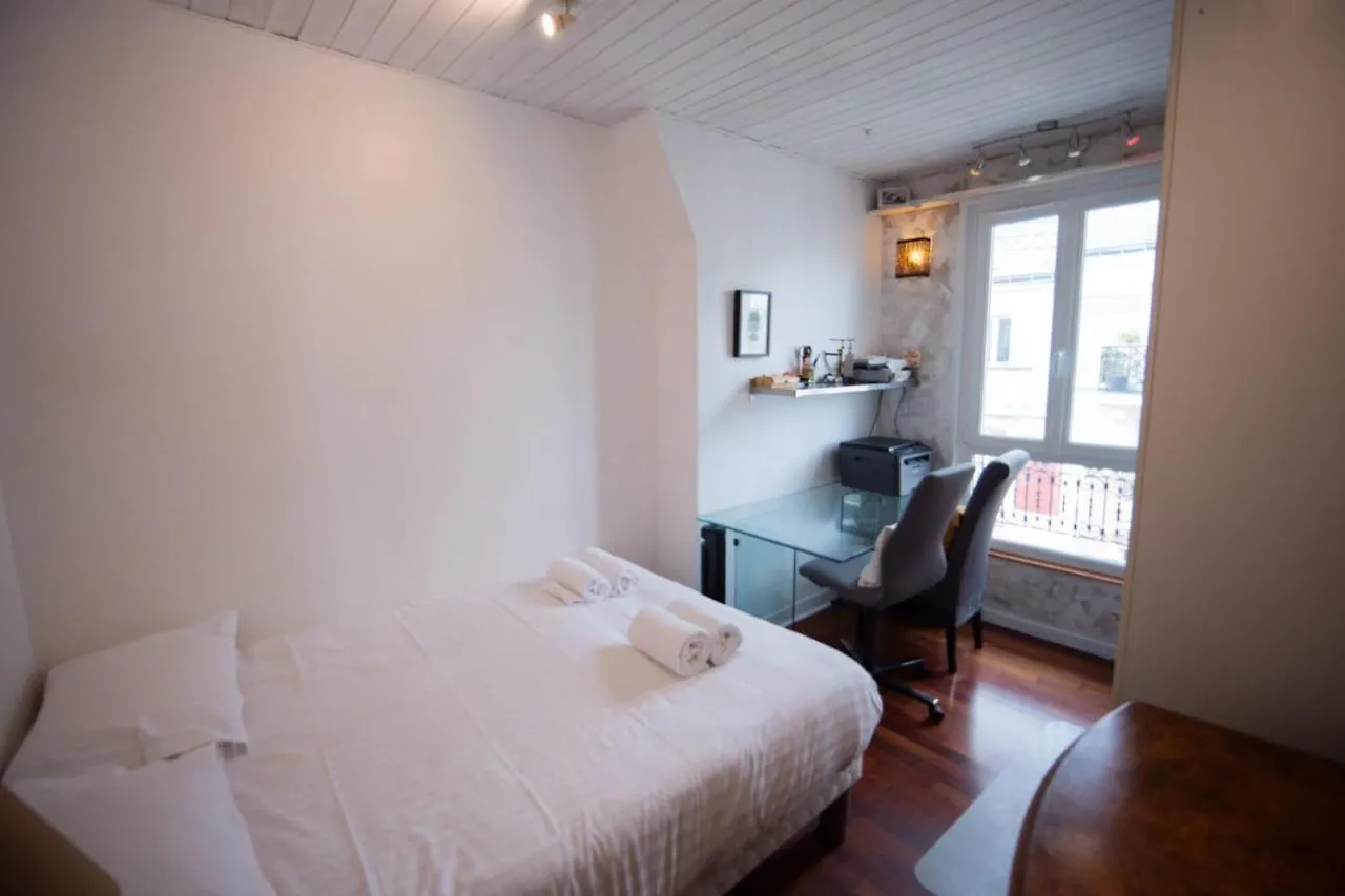 Cozy 1 Bedroom In 14th アパート